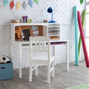 White-Wooden-Kids-Furniture-Desk-Set-With-Chair